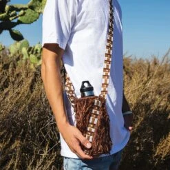 Disney Chewbacca Bottle Cooler – Star Wars -Disney 6804058733954 1